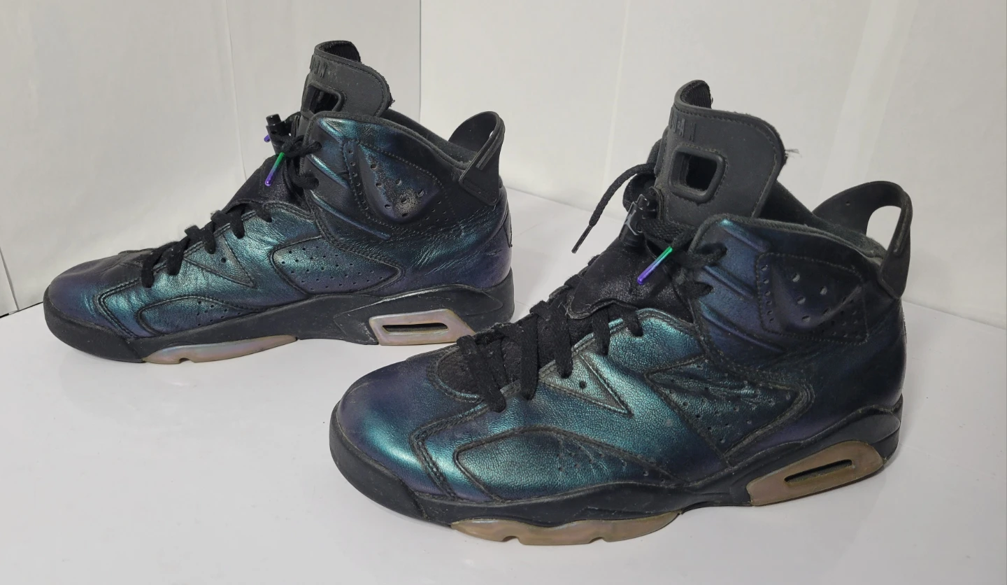 Air Jordan 6 Retro Chameleon Sneakers, size 11 (79) - photo 2