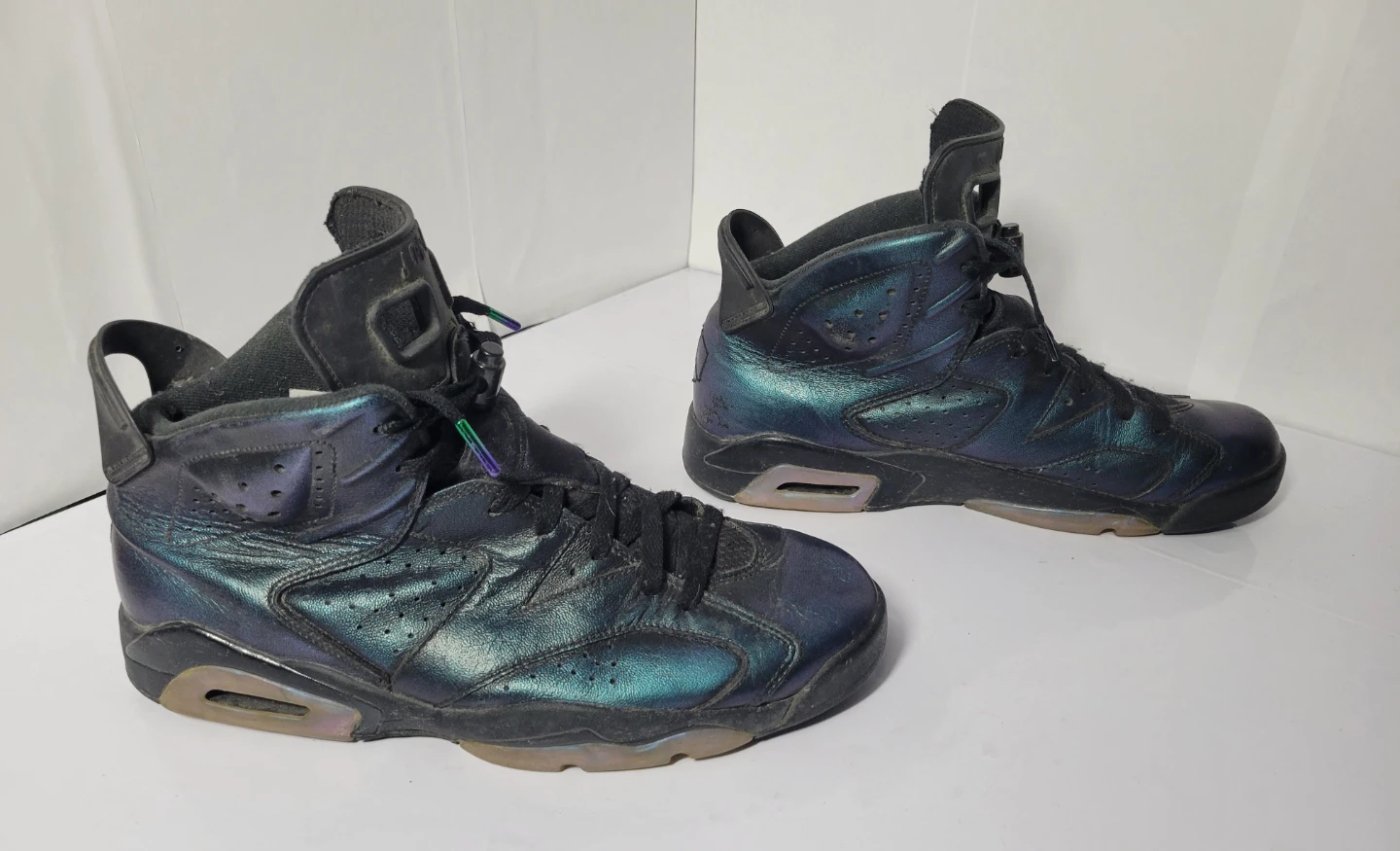 Air Jordan 6 Retro Chameleon Sneakers, size 11 (79) - photo 4
