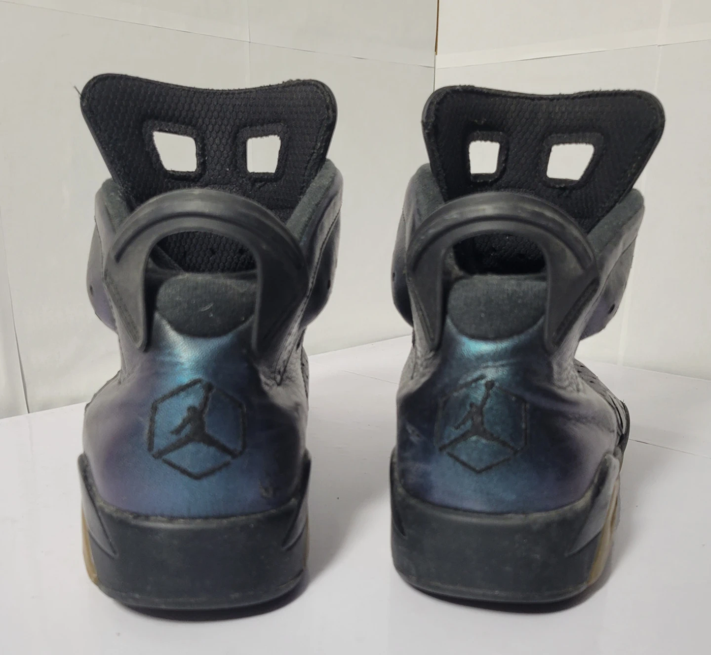 Air Jordan 6 Retro Chameleon Sneakers, size 11 (79) - photo 5