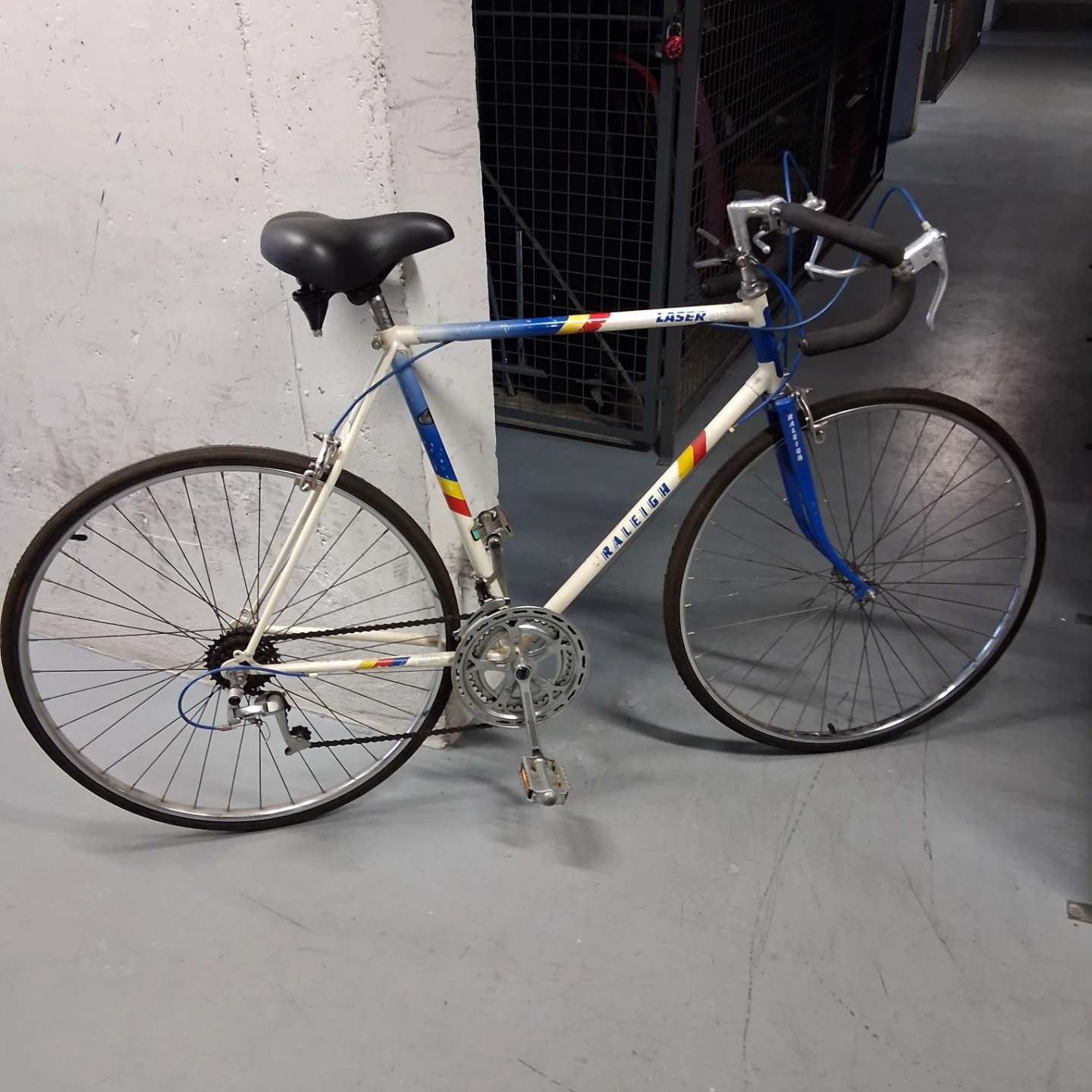 Raleigh Laser Road Bike