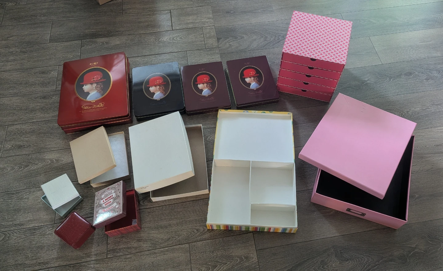 Declutter Sale: Aesthetic Storage Box & Organizer Bundle! - photo 2