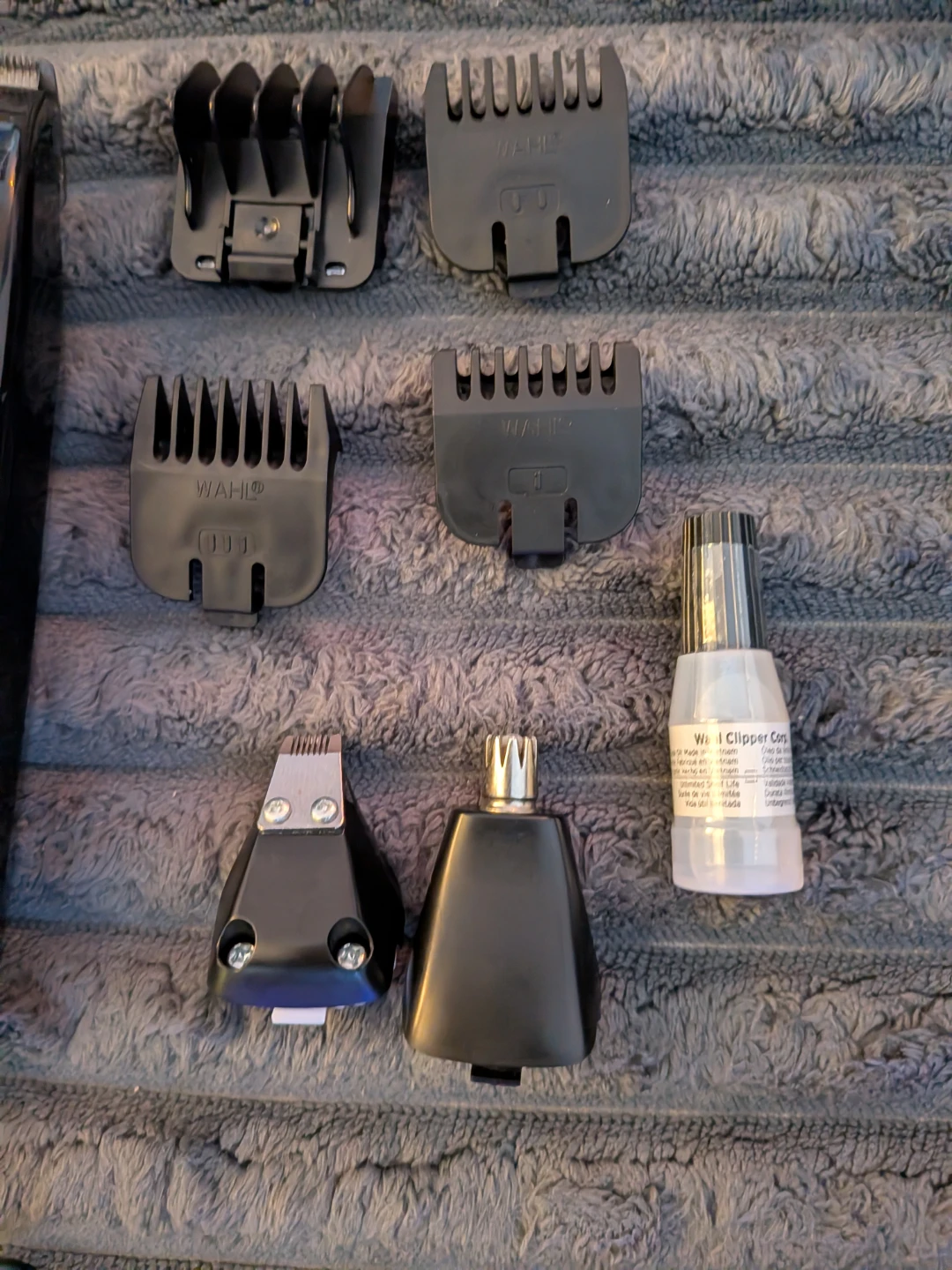 Wahl Cordless Hair Clipper Kit with Accessories - photo 3