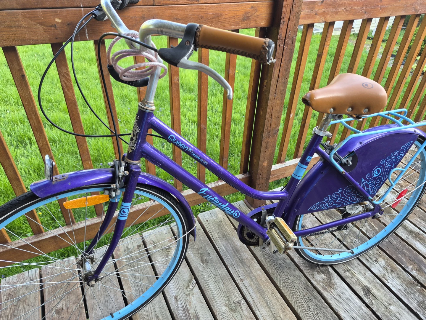 Schwinn Queen Essence Cruiser Bike - Purple - photo 3