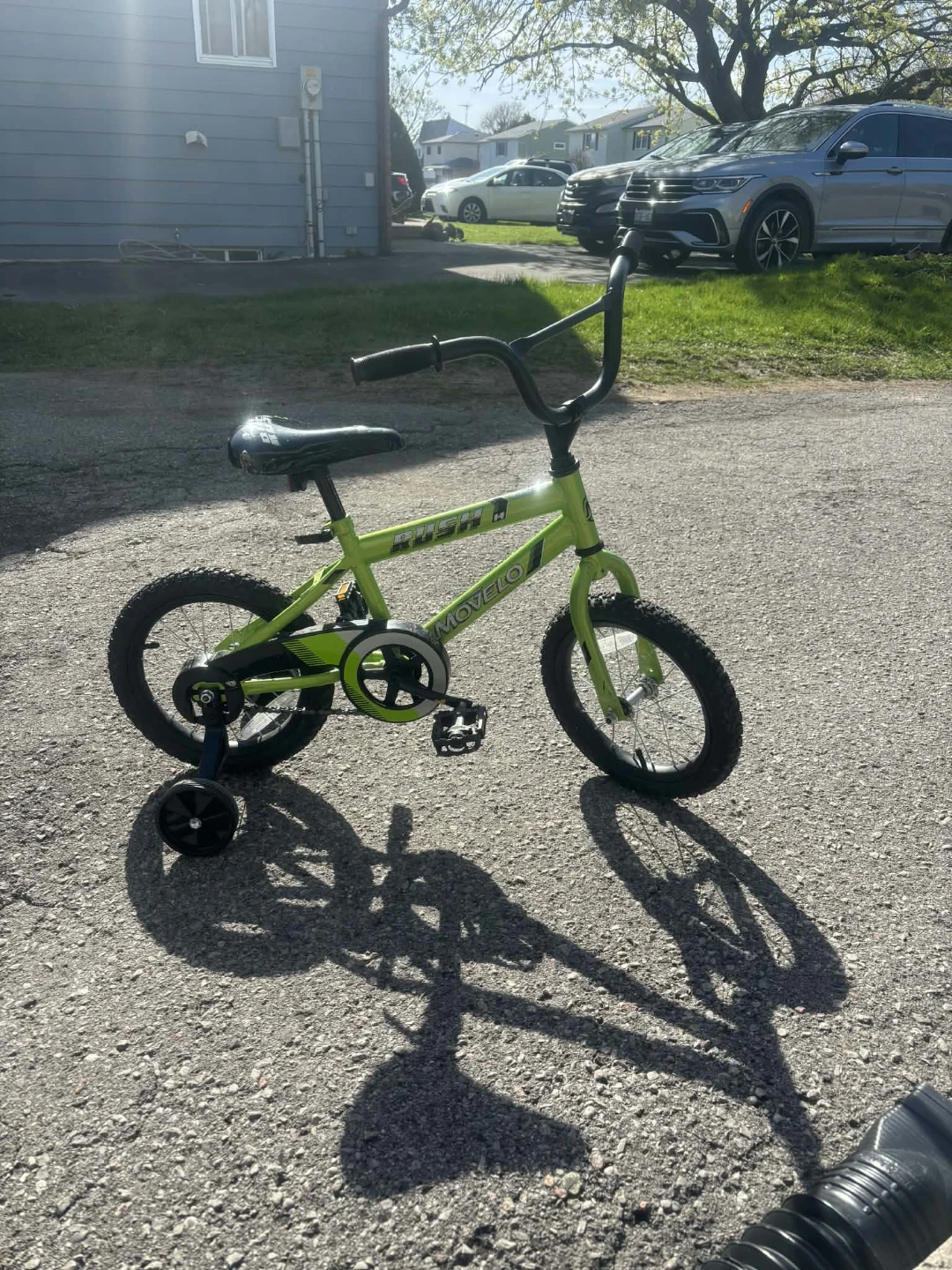 Green Mongoose Rush 14" Kids Bike with Training Wheels