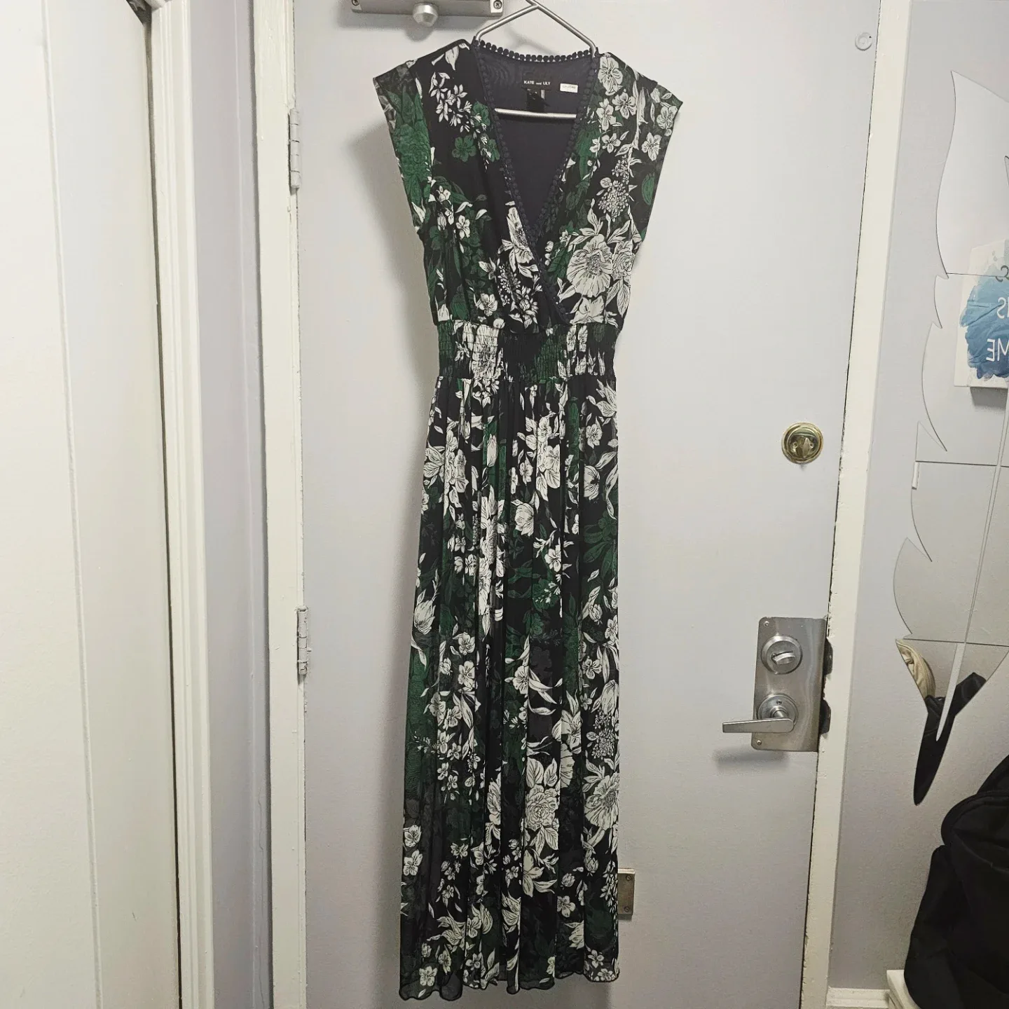 KATE AND LILY Floral Maxi Dress Size 6