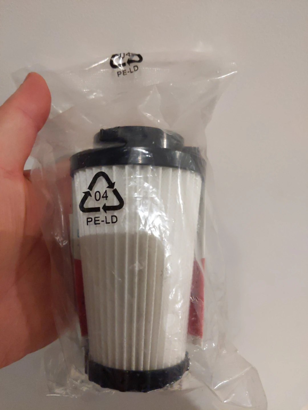 Dirt Devil F2 Vacuum Filter - photo 2