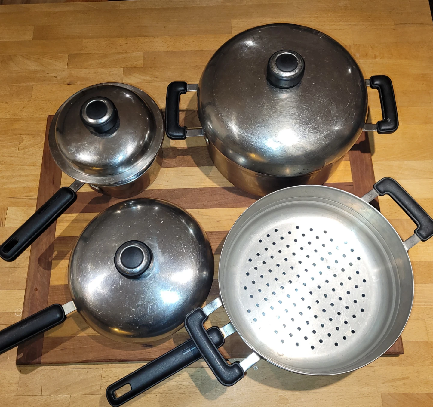 4 pan set