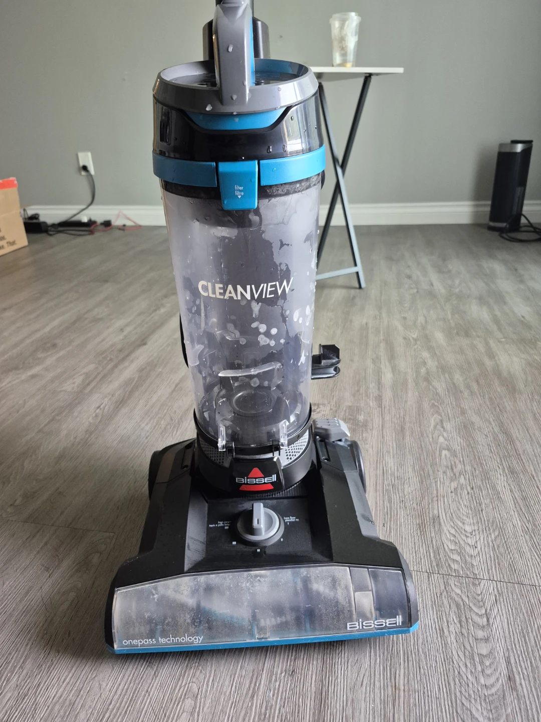 Used Bissell CleanView Vacuum Cleaner