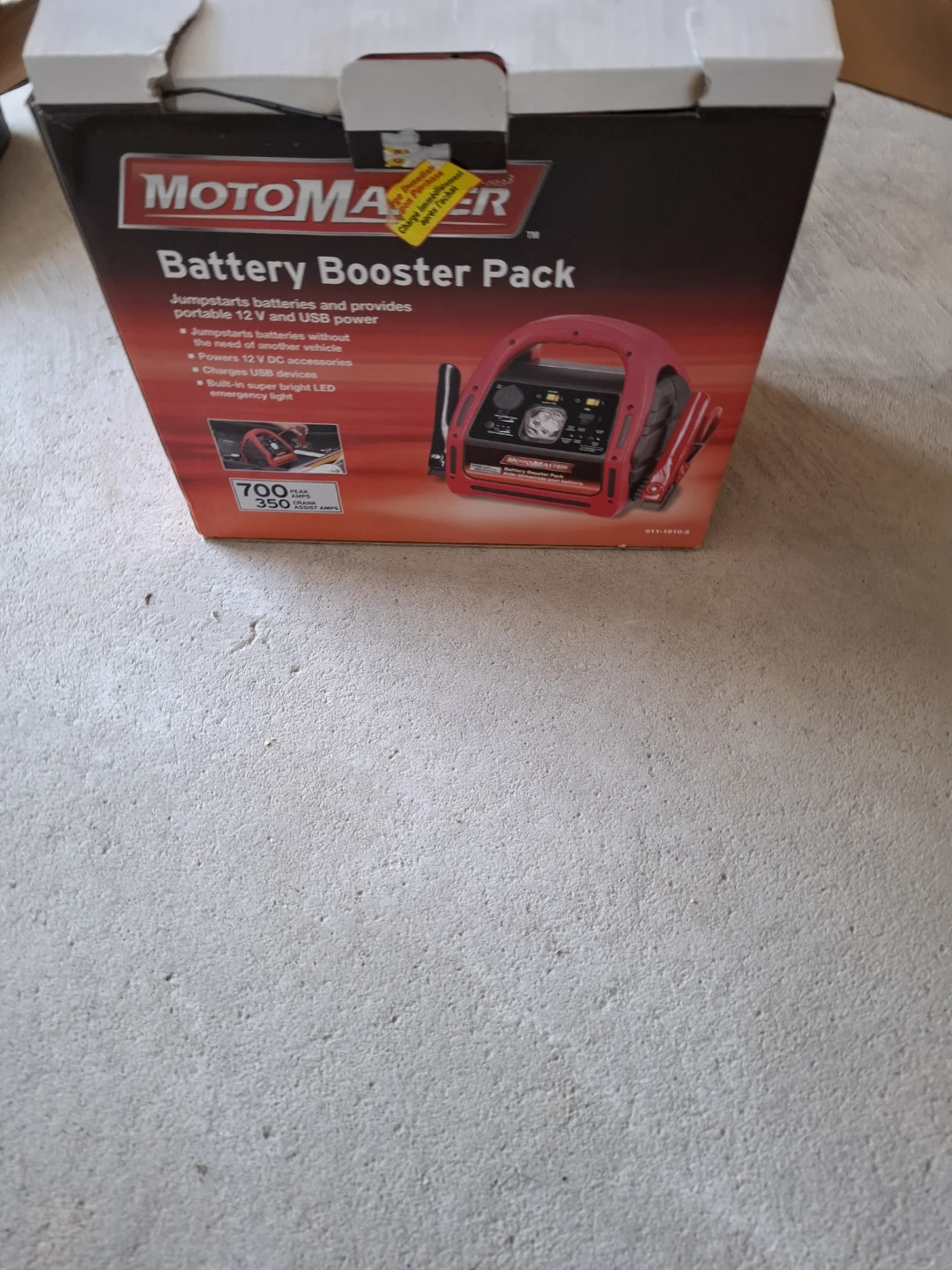 Motomaster Battery Booster Pack - photo 2