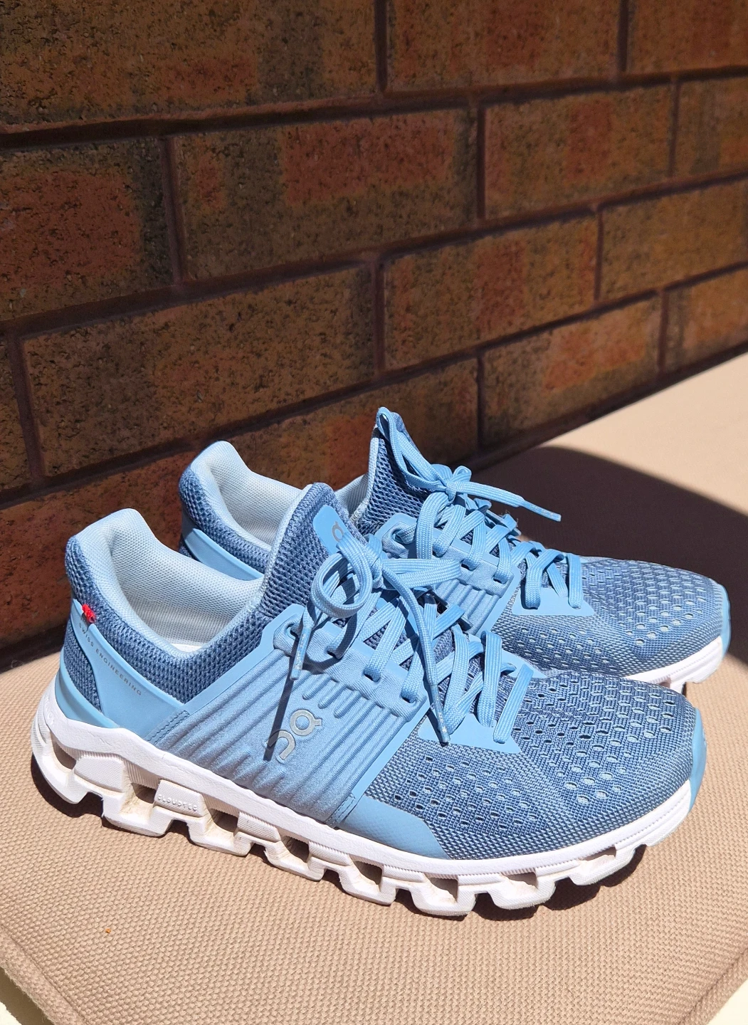 ON Running Cloudswift Shoes