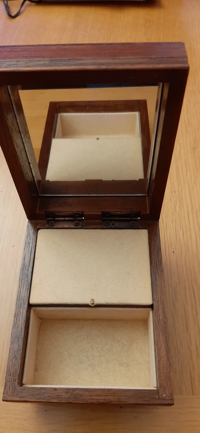 Vintage Andres Orpinas wood music box - photo 3