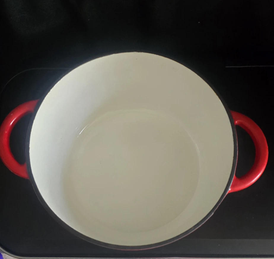 Red Dutch Oven Pot - photo 3