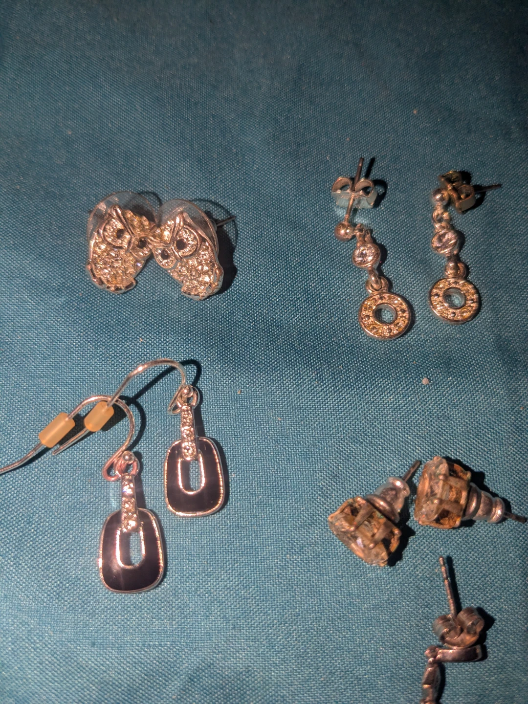 Assortment of Small Earrings - photo 4