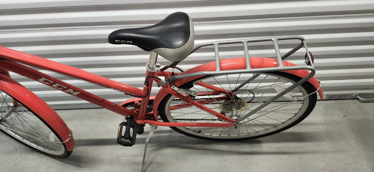 Like new ccm 27" tire  16 " frame, 7 speed road bike - photo 3