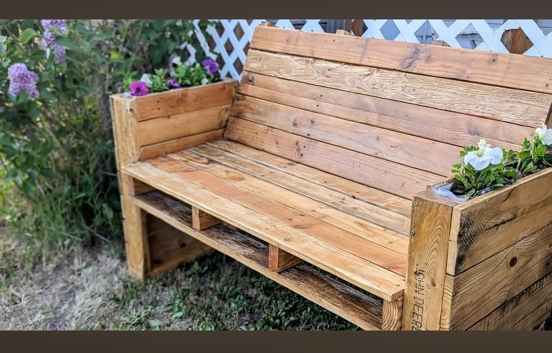 Wooden Pallet Bench with Planter Box - photo 3