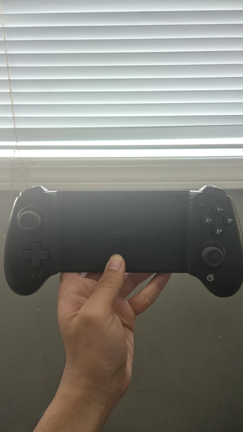 Lenovo Legion Handheld Gaming Tablet - photo 3