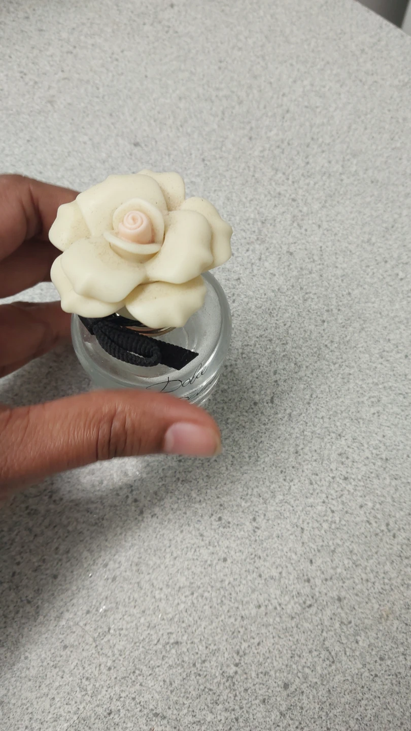 Dolce & Gabbana Dolce Eau de Parfum bottle - photo 3