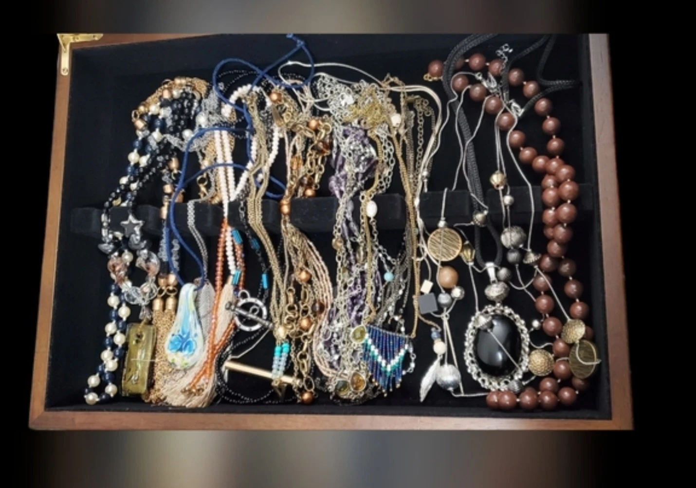 Assorted Necklaces Lot - photo 2