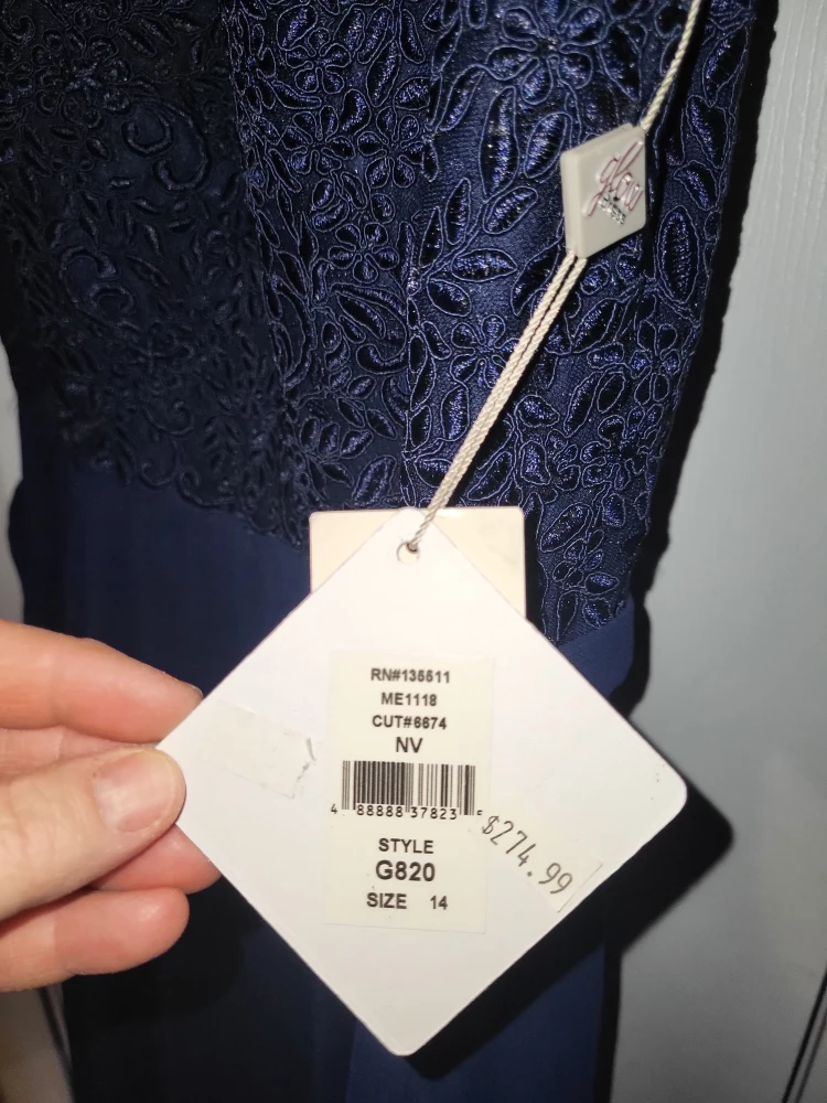 Navy Lace V-Neck Gown Size 14 - photo 2