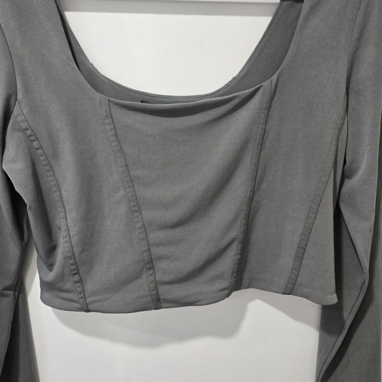 NWOT Dynamite Grey Longsleeve Top - photo 2
