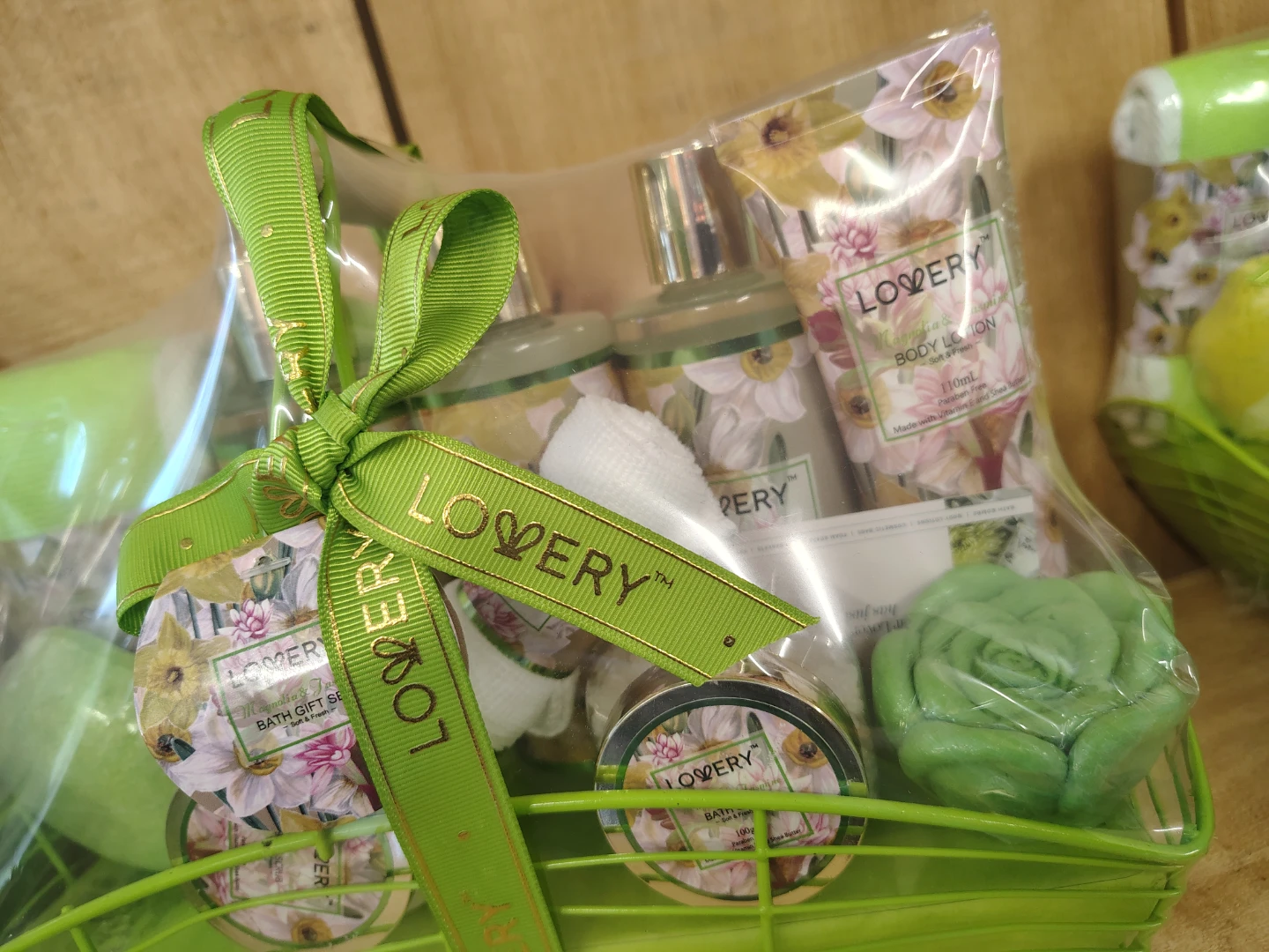 Lovey Bath Gift Set Basket - photo 3