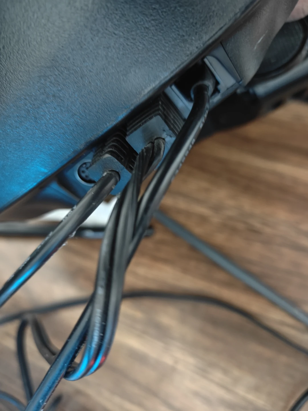 Thrustmaster t150 sim racing wheel and pedals - photo 3