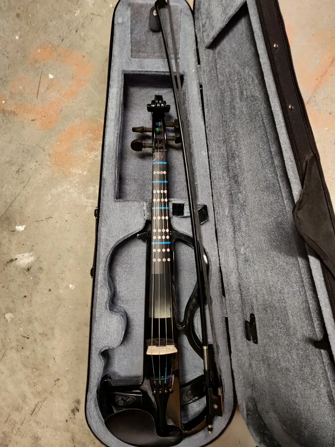 Black Electric Violin with Case and Bow - photo 2