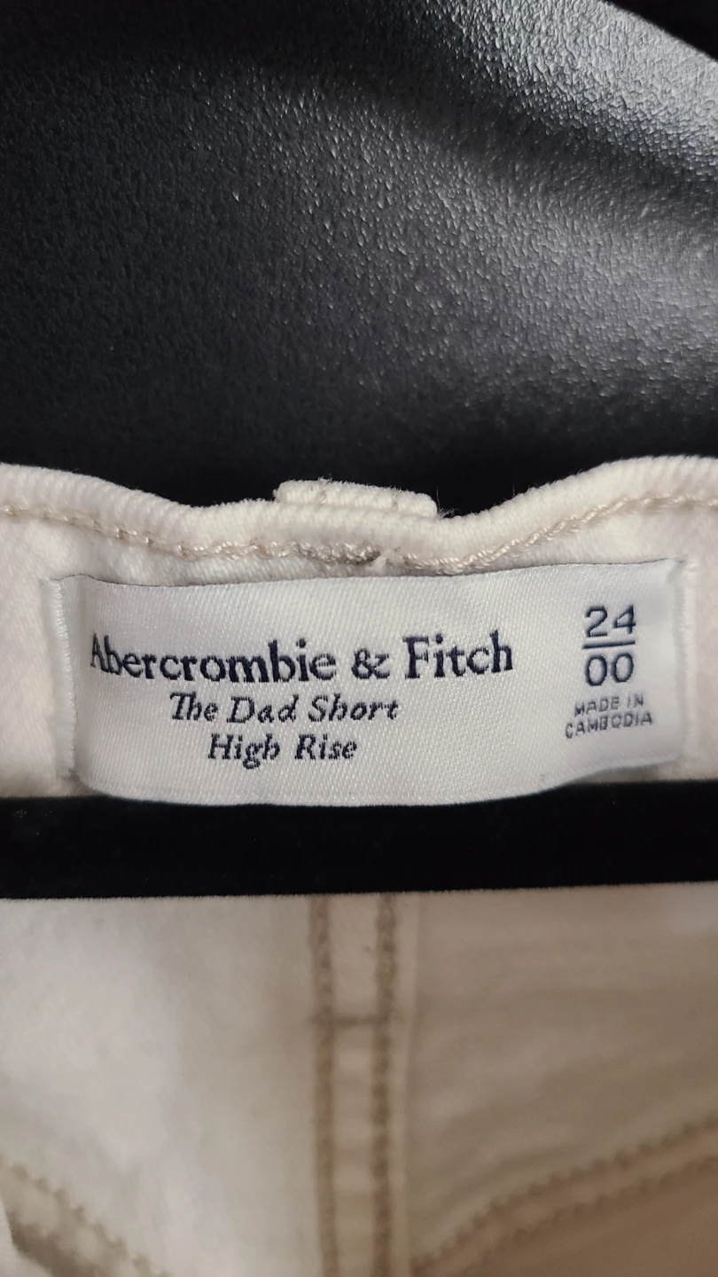 Abercrombie & Fitch The Dad Short High Rise - Cream - Size 24 - photo 3
