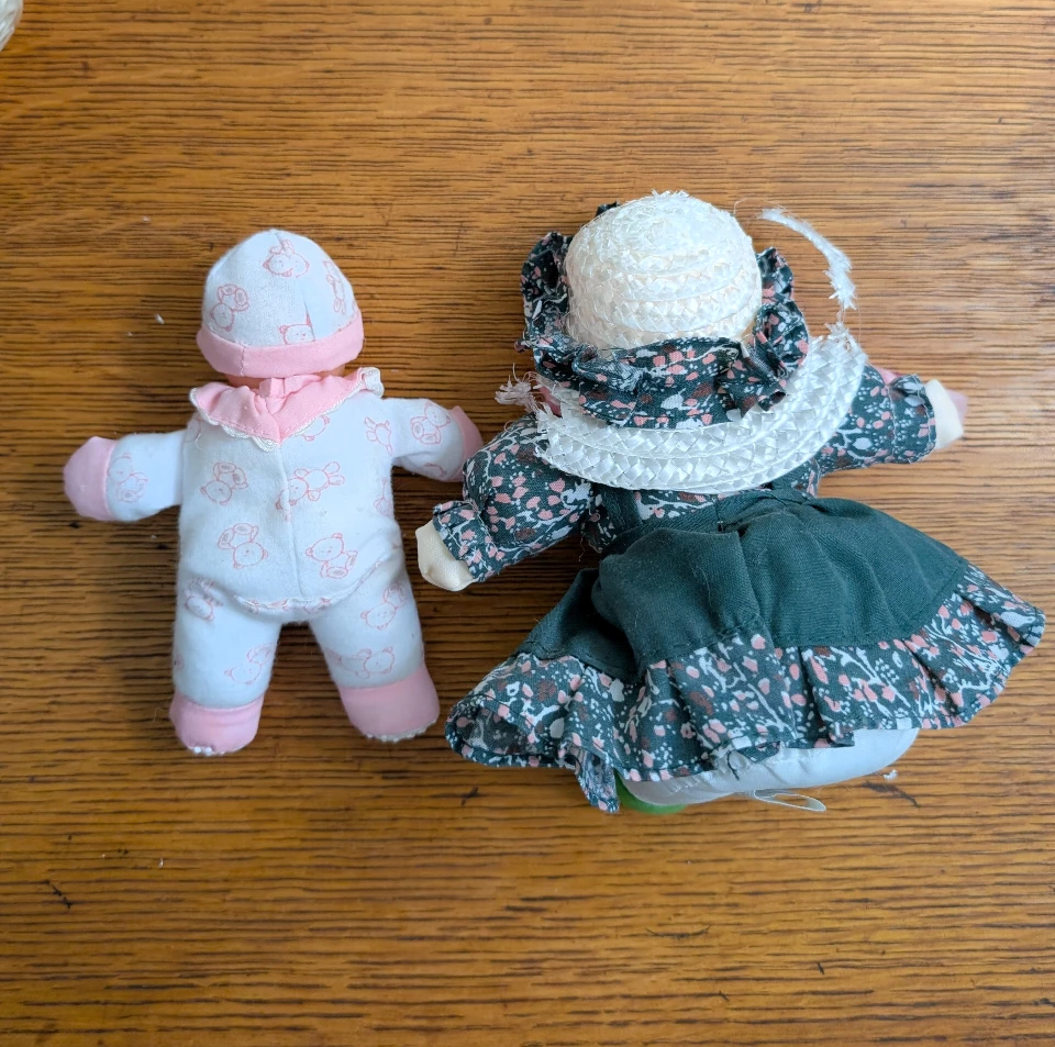 Vintage Dolls - photo 2