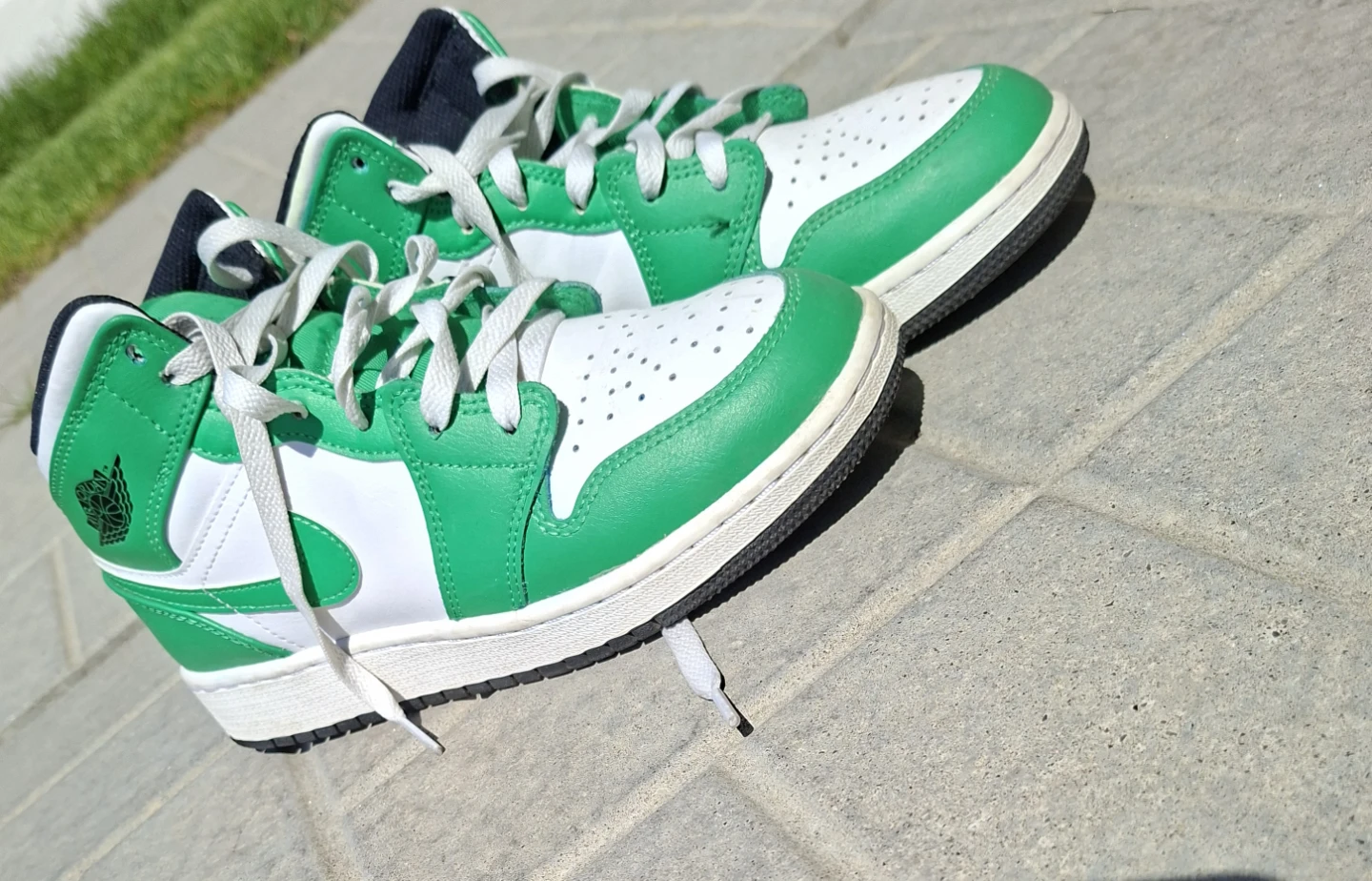 Jordan 1 Low SE Green White Sneakers size 5