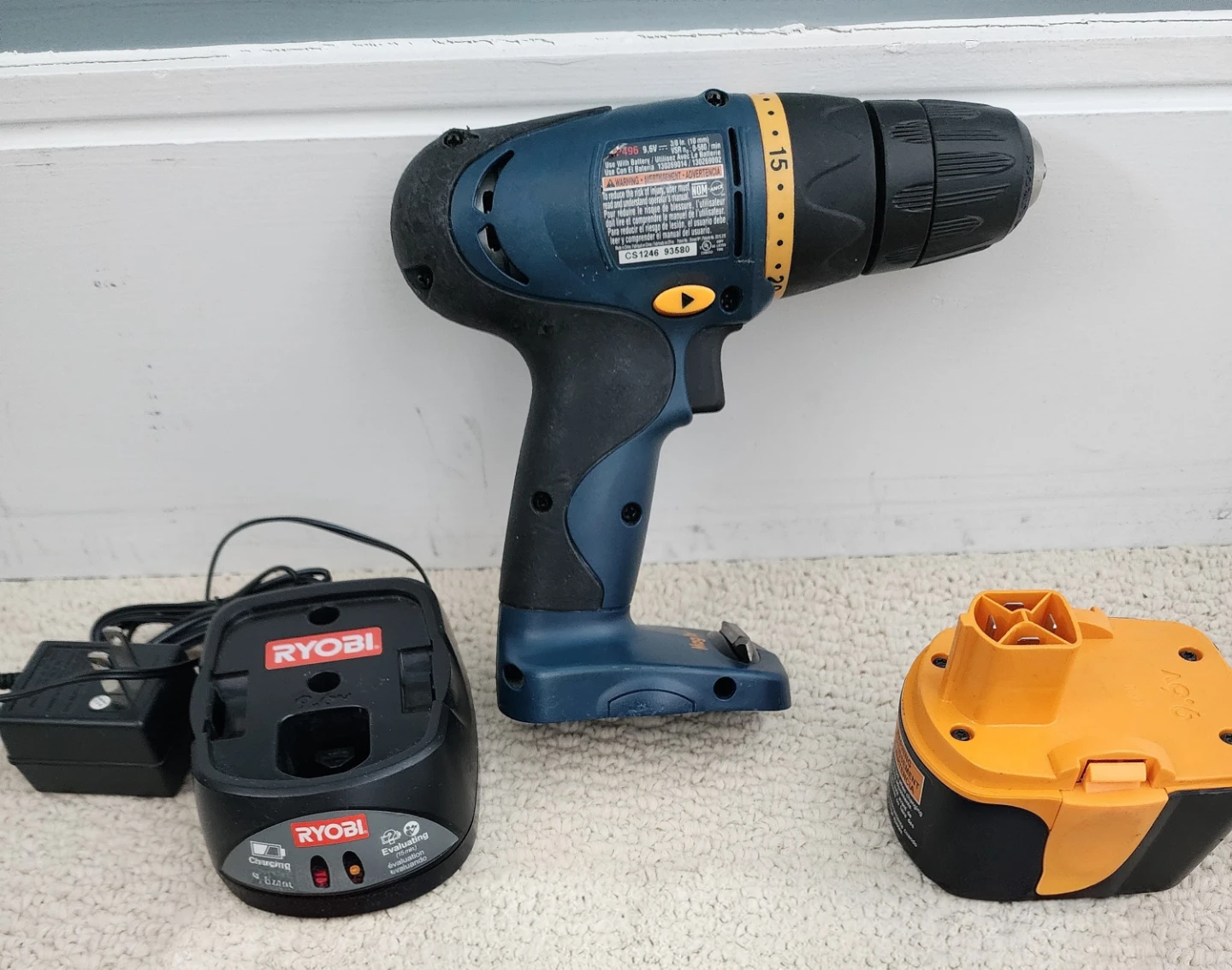 Ryobi 9.6V Cordless Drill with Charger and Battery - photo 2