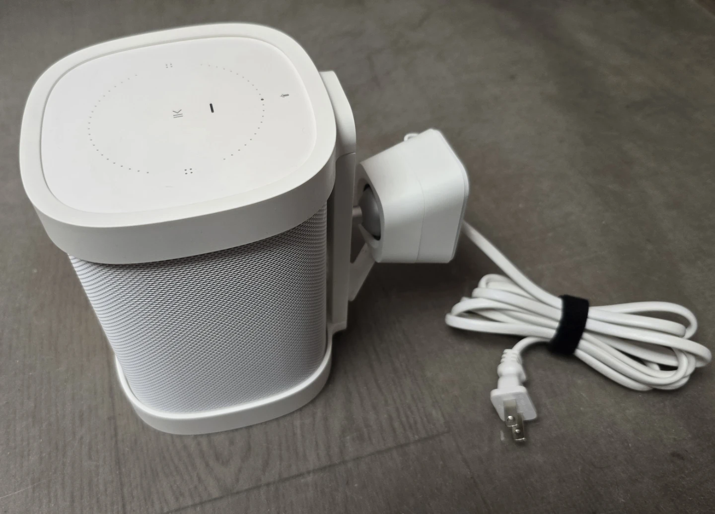 Sonos One Gen 2 (White) Speaker with wall mount (6 Available) - photo 2