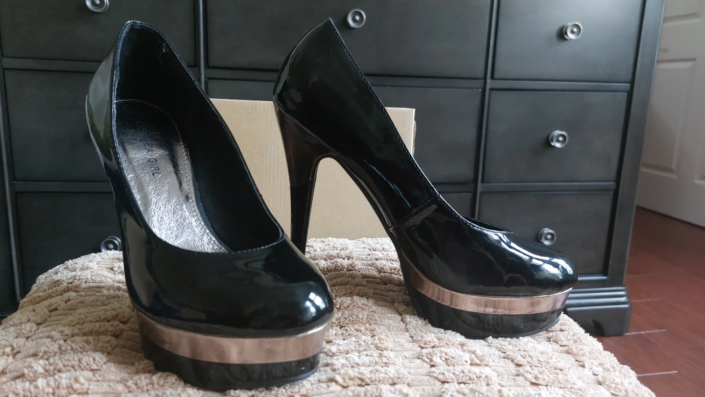 Chelsea Girl Black Patent Platform Heels Size 8