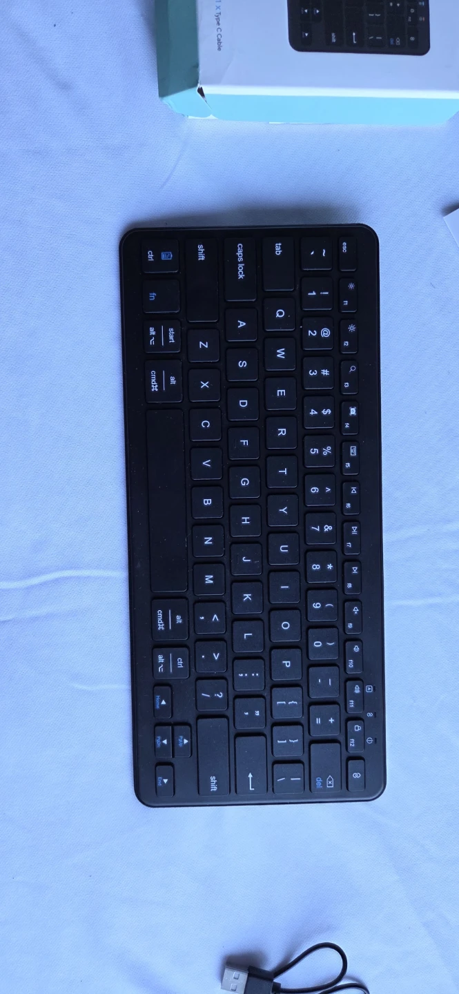 Qulose Universal Bluetooth Keyboard