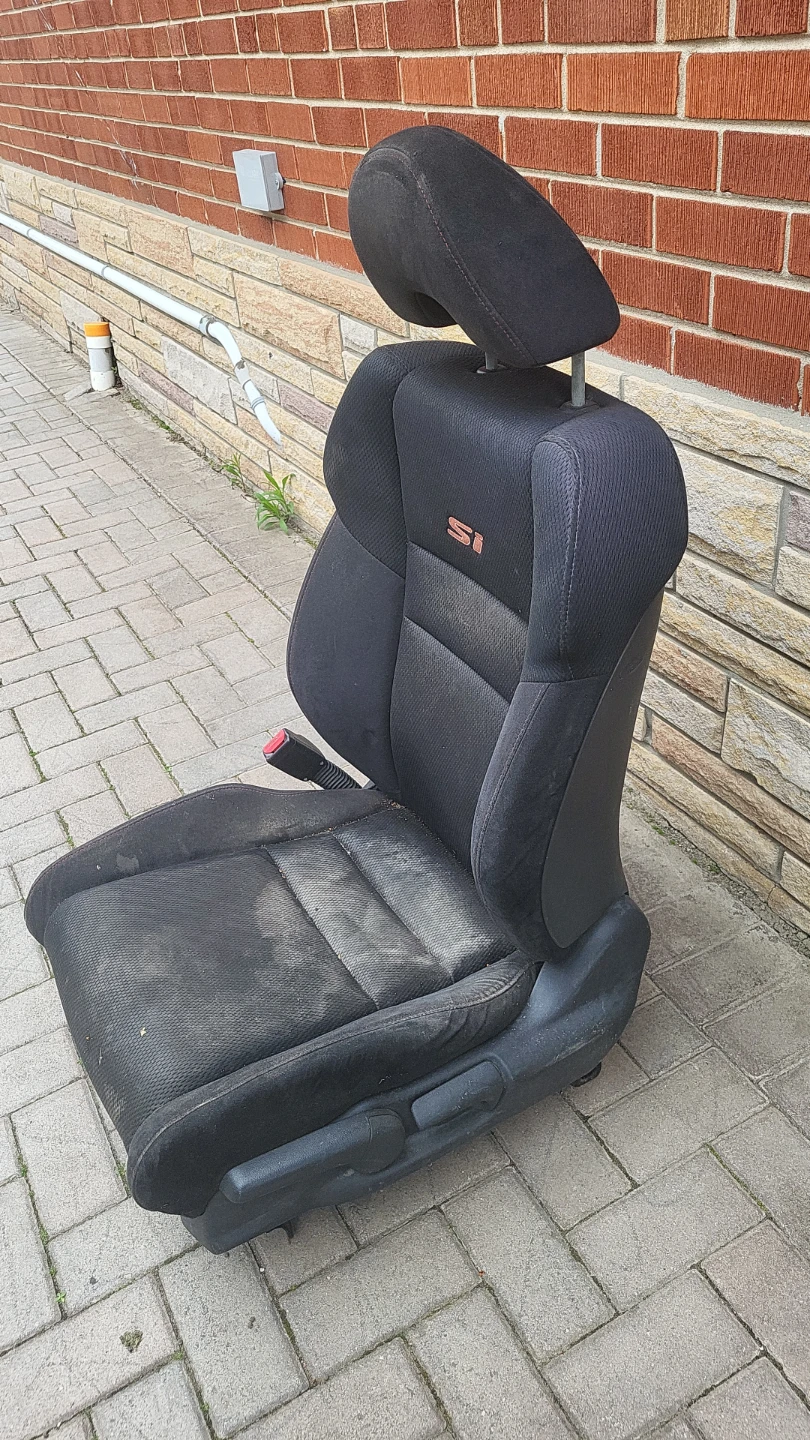 OEM 8th Gen Honda Civic Si Front Cloth Seat (2006 - 2011)