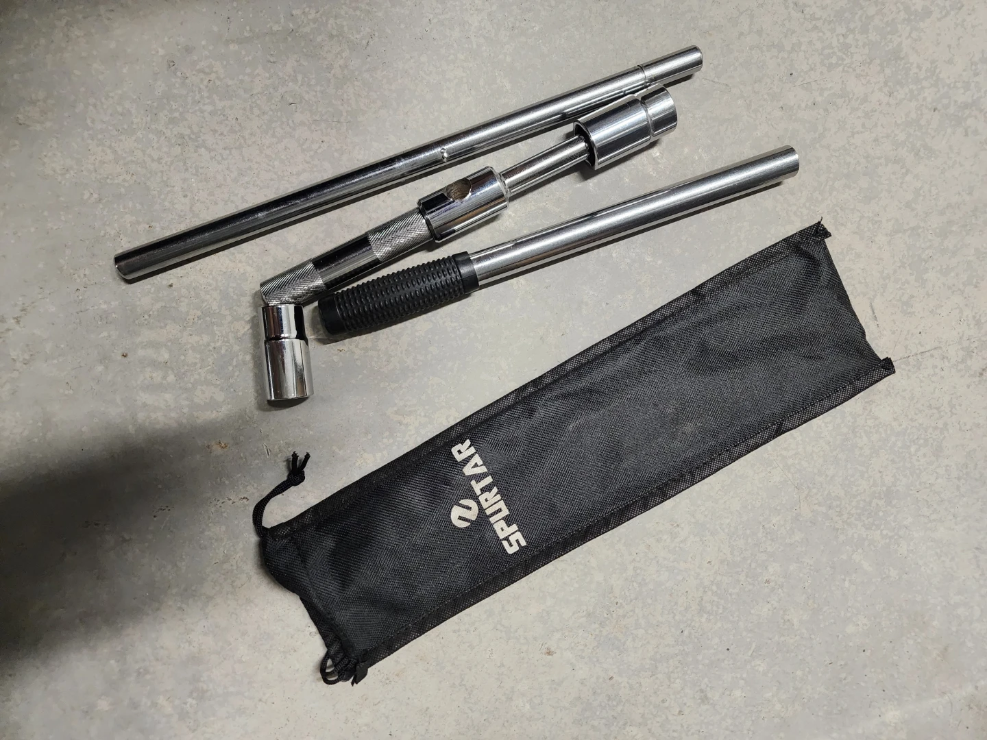 SPURTAR Tire Lug Wrench with Socket and Extension