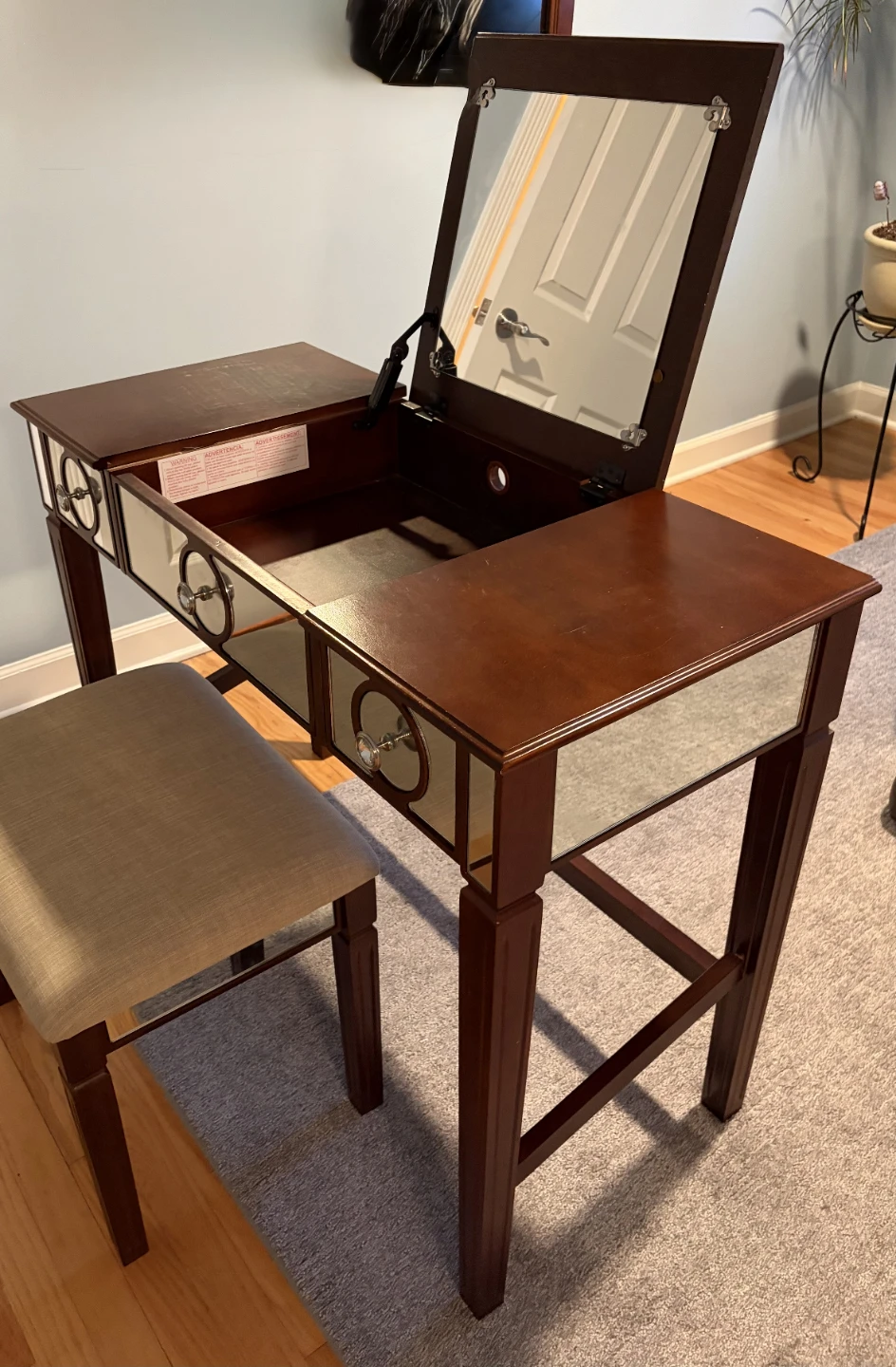 Vanity Table with Mirror and Stool Set - photo 2