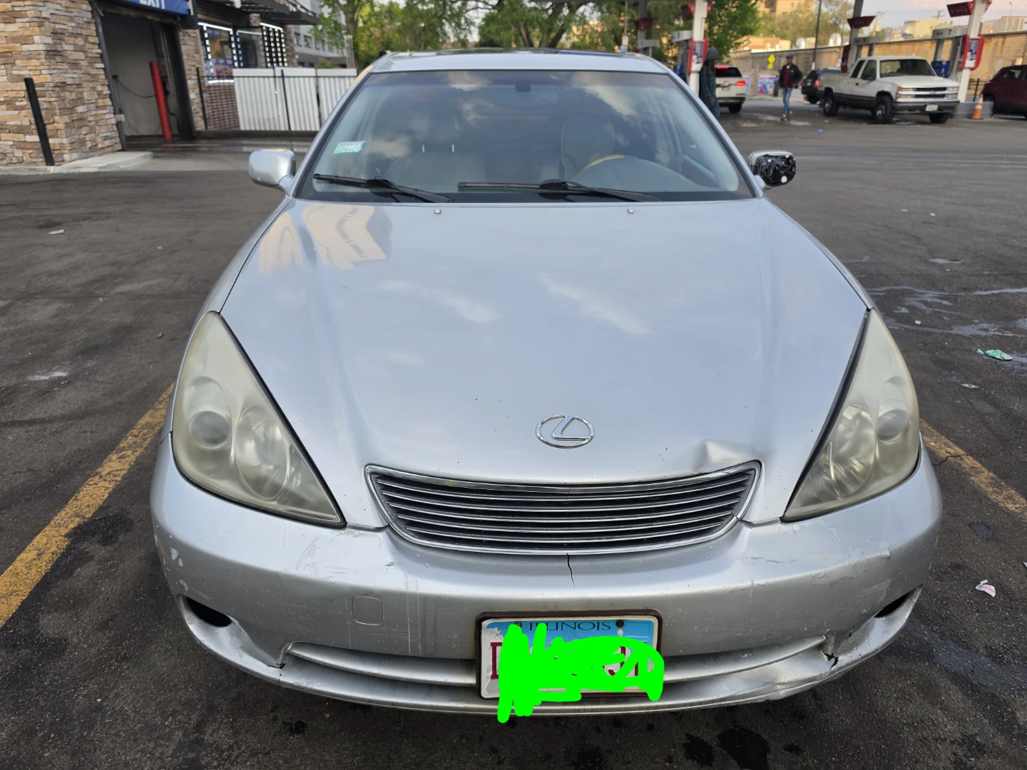 Silver Lexus ES 330 Sedan
