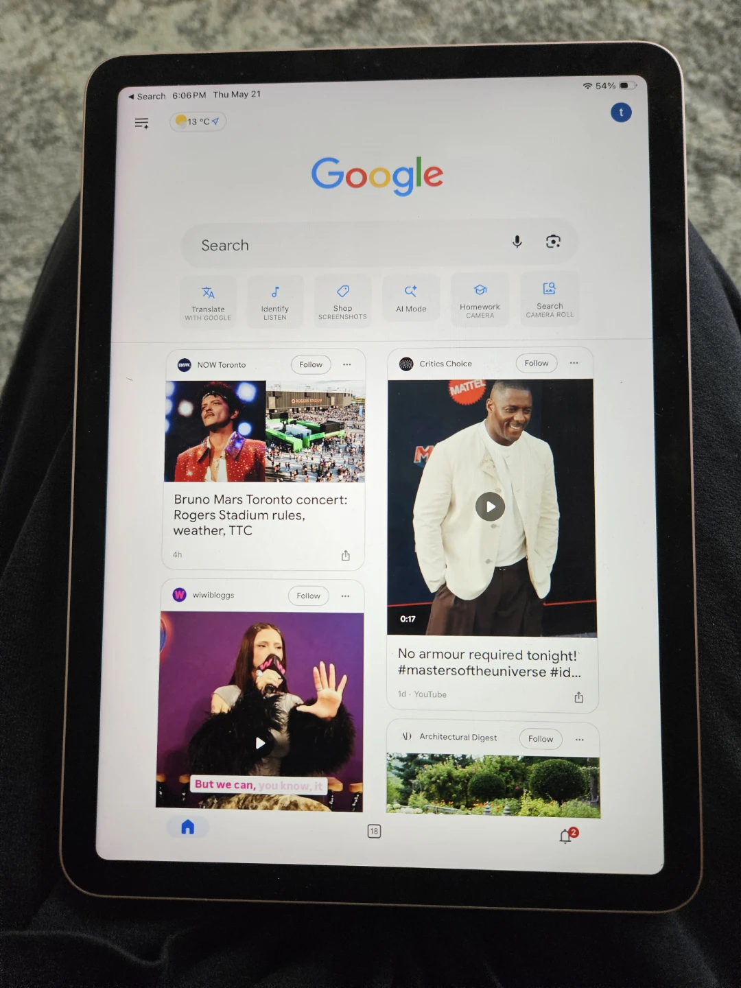 Apple iPad Air (Rose Gold)