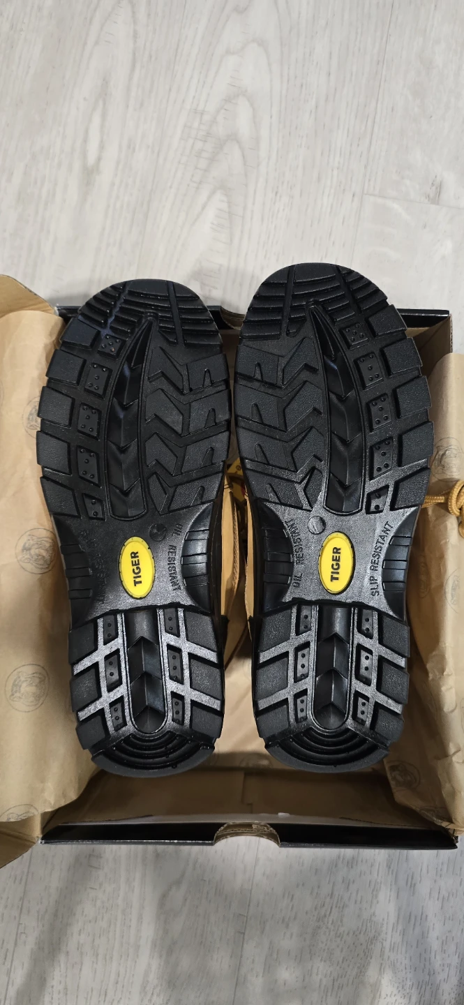 Tiger Waterproof Work Boots Size 8 - photo 4