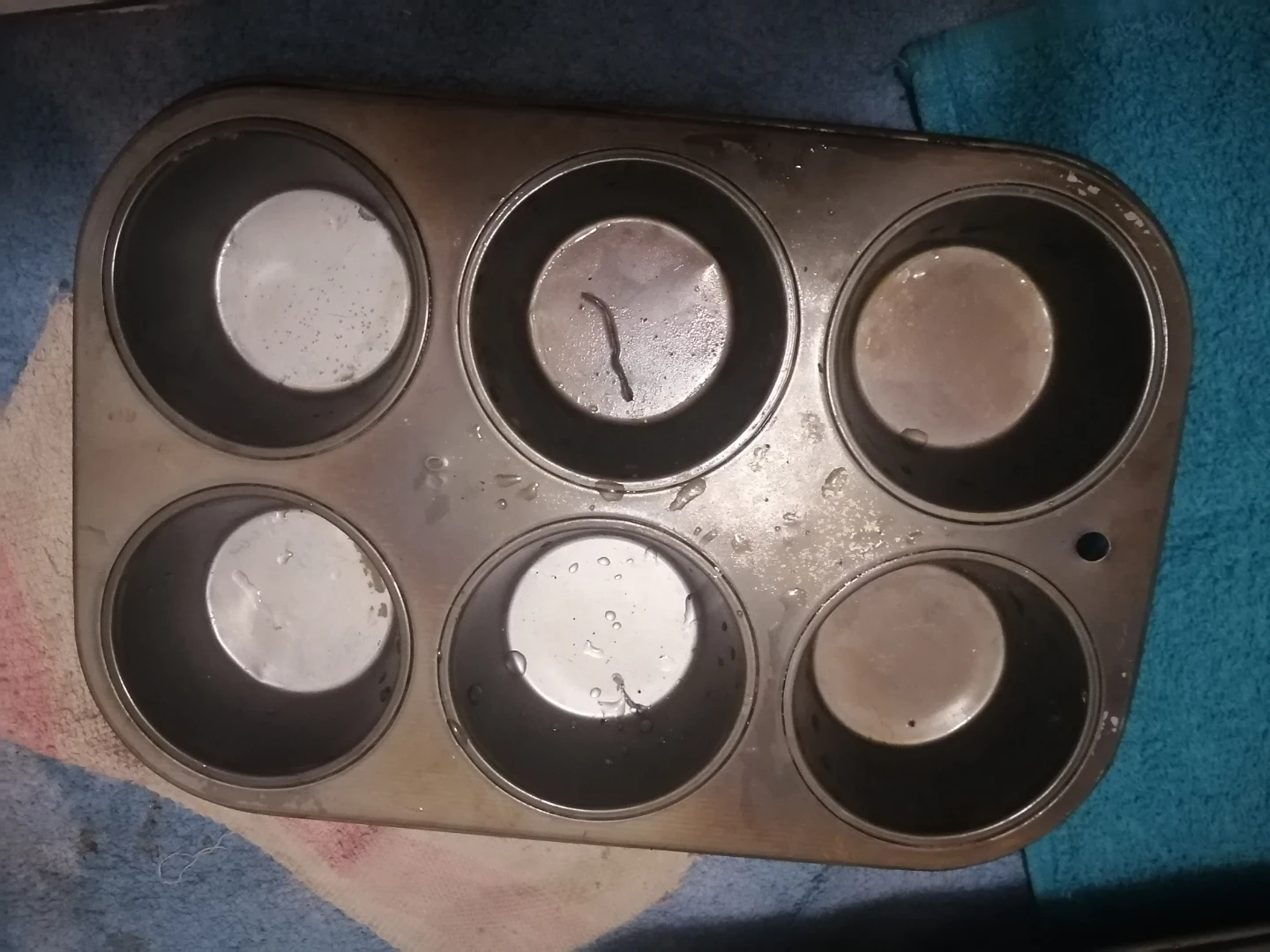 12 Cup Muffin Tin Baking Pan - photo 2