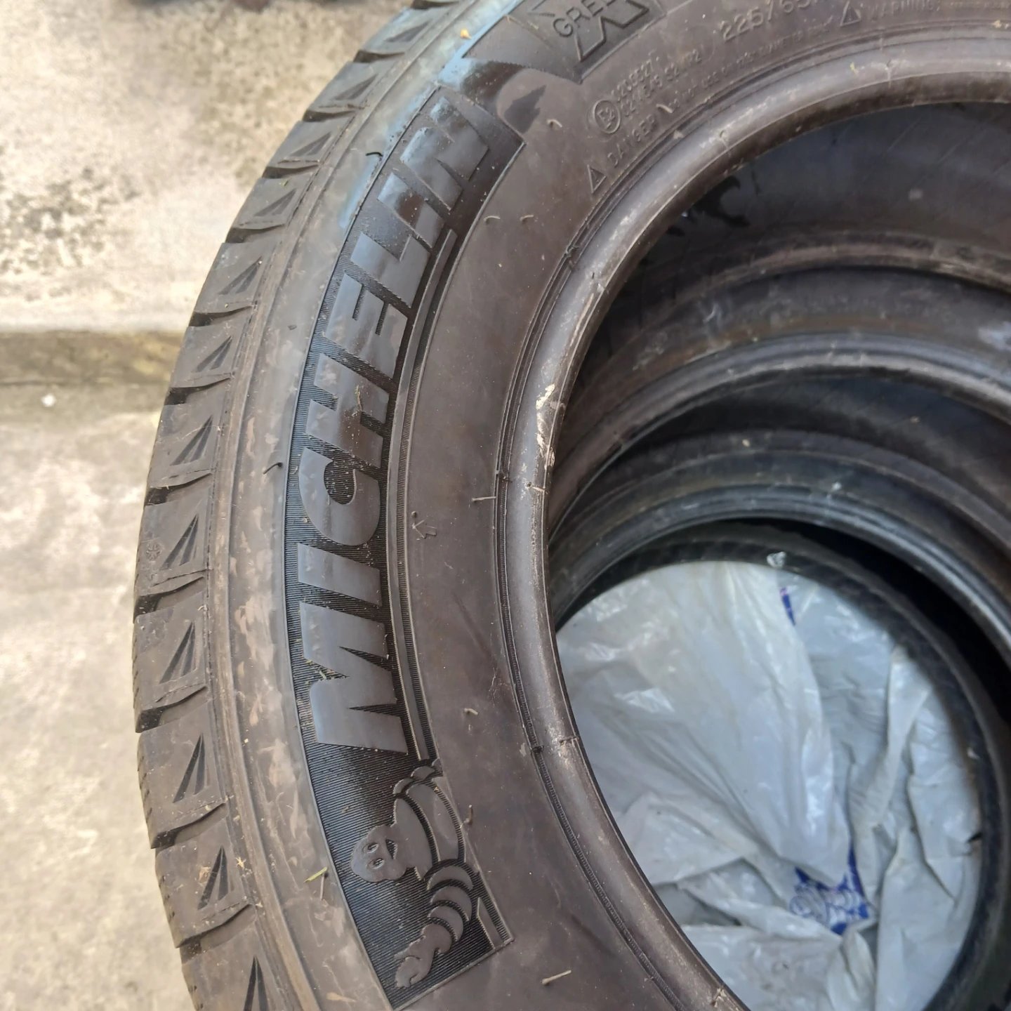 Michelin Winter Tires 225/65R17 - photo 5