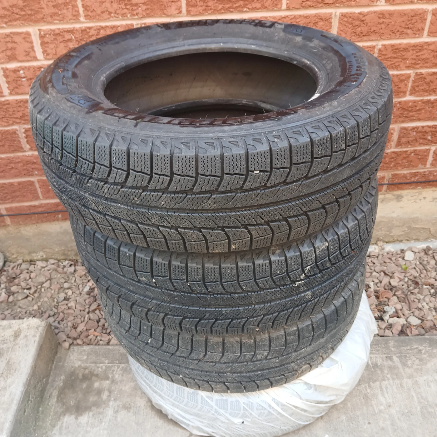 Michelin Winter Tires 225/65R17 - photo 4