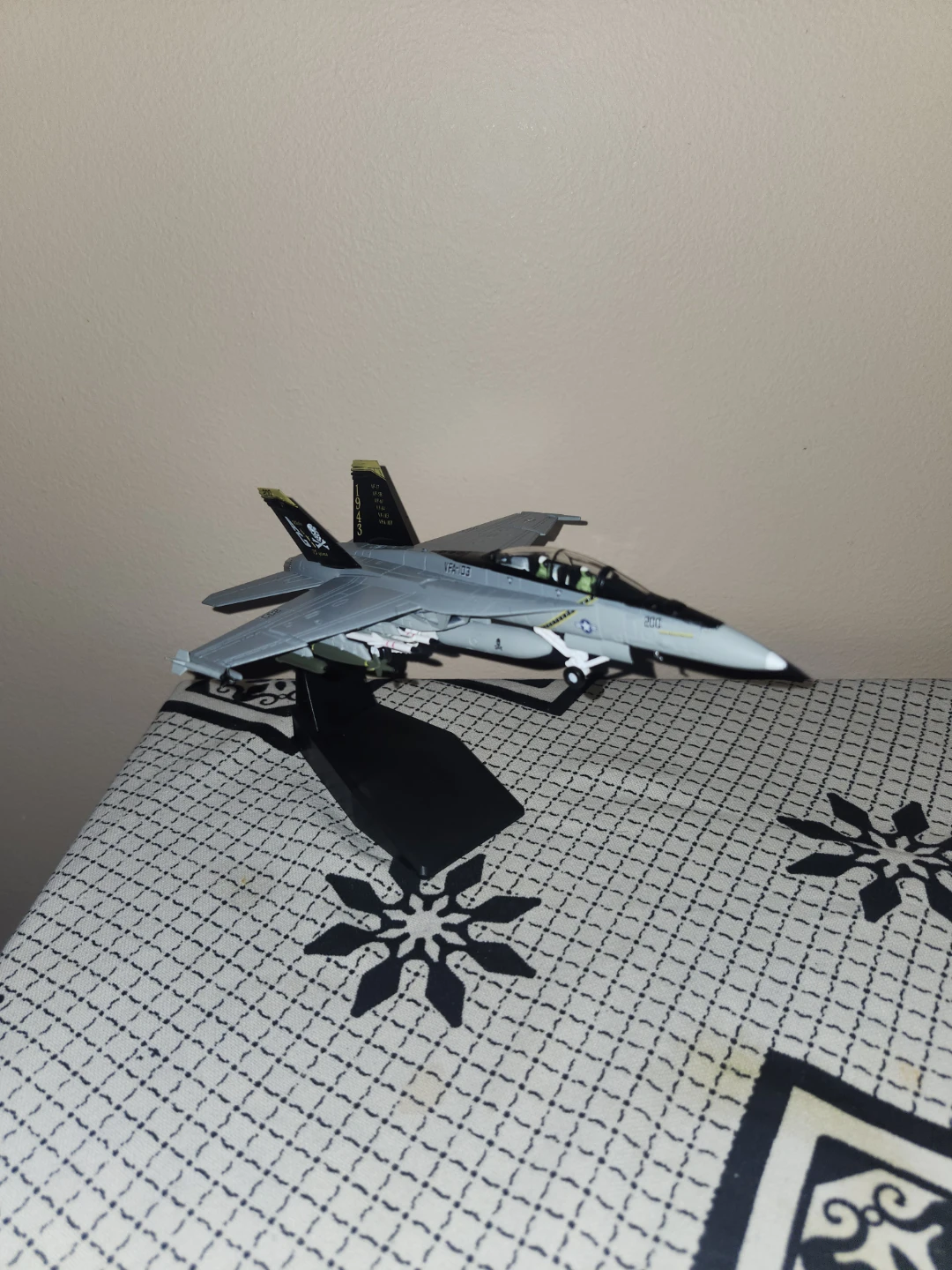 F/A-18 Model (1:100) - photo 3