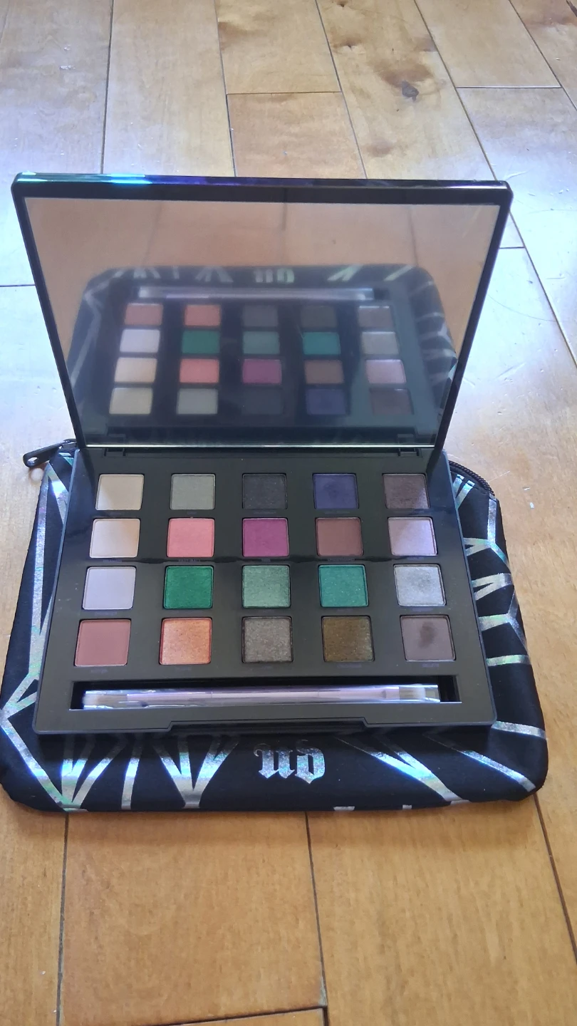 Urban Decay Vice Eyeshadow Palette