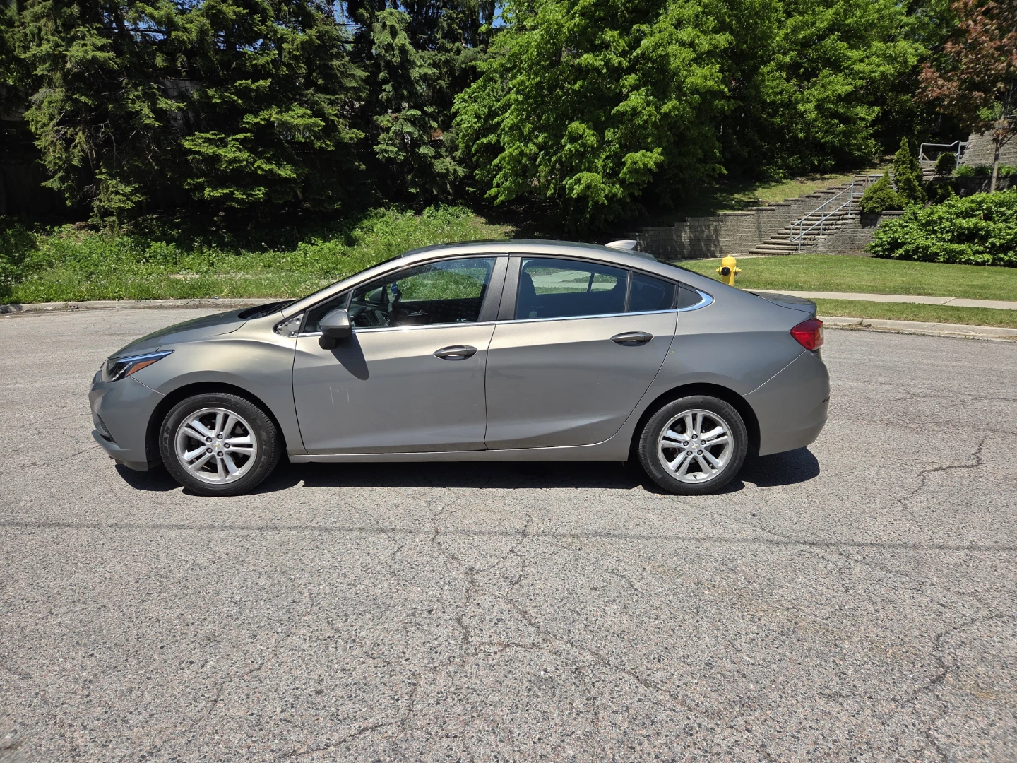 Chevrolet Cruze LT Sedan - photo 3