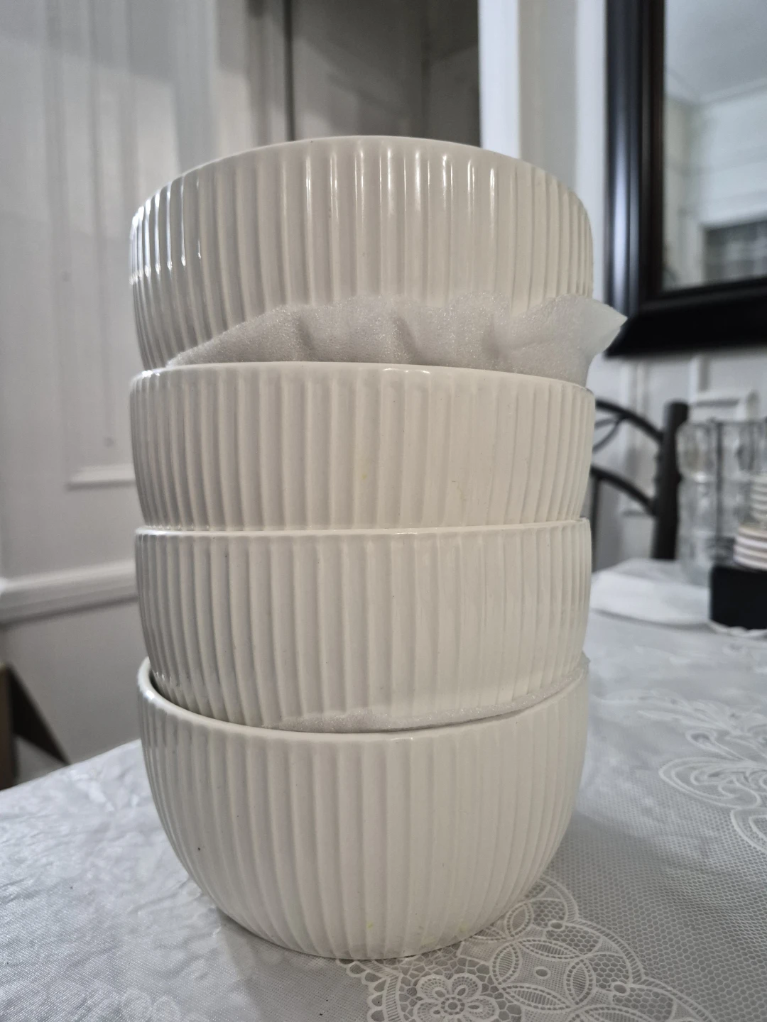 Set of 4 White bowls