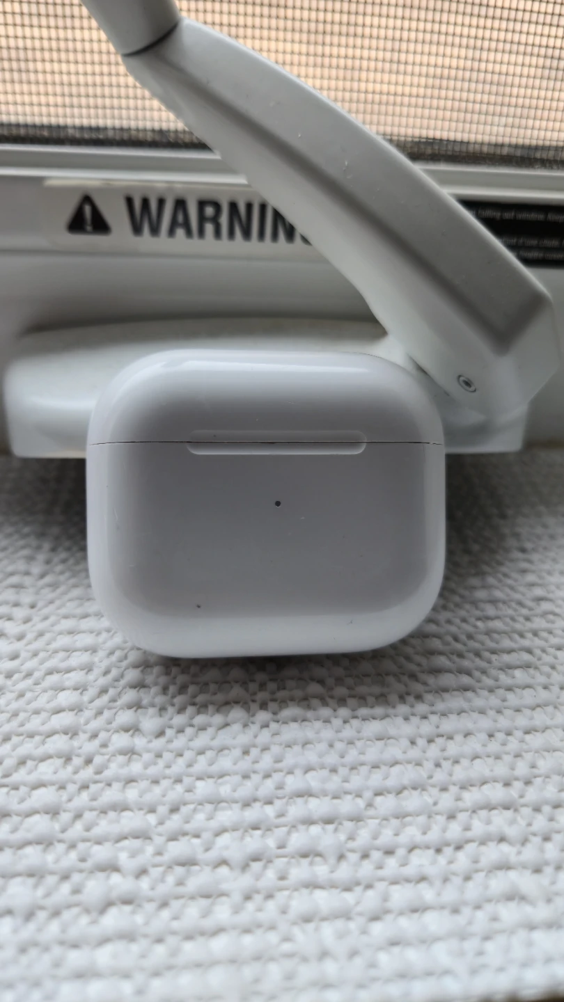 Apple AirPods (3rd generation)