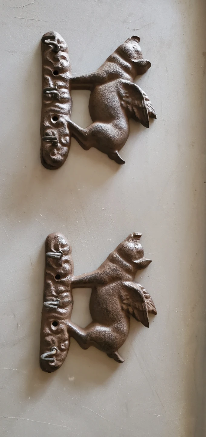 Cast Iron Pig Hook Set