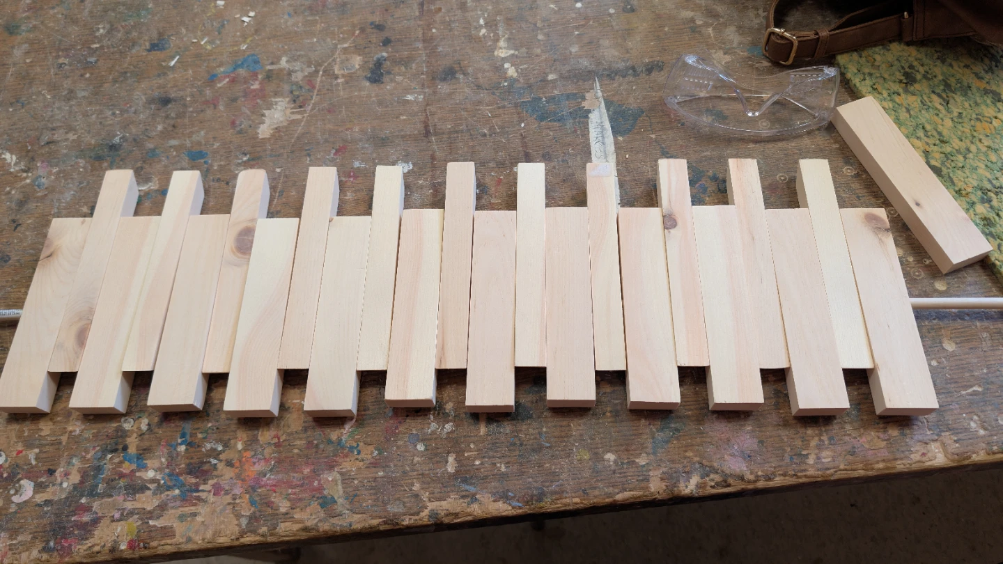 Wooden piano coat rack - photo 2